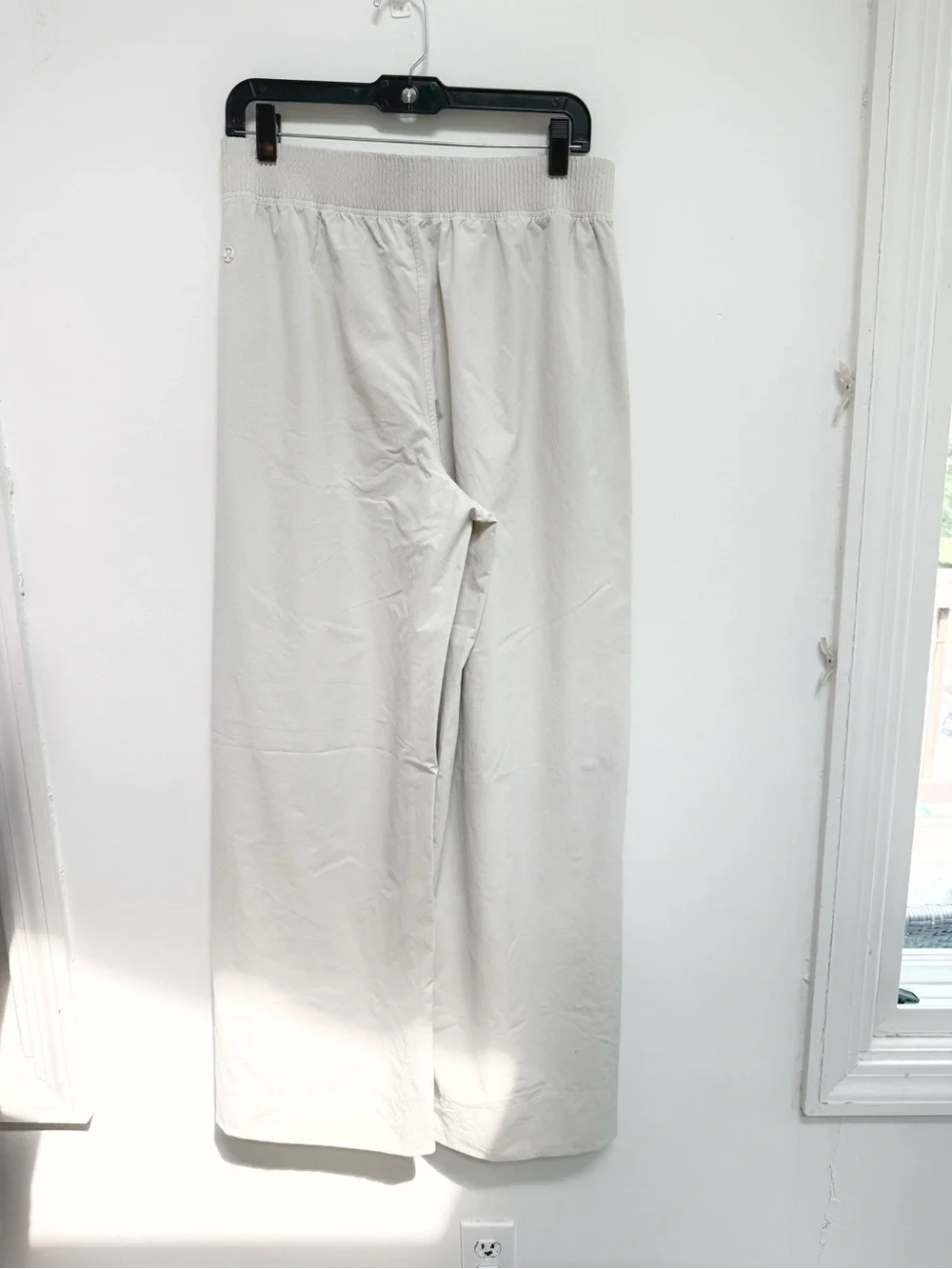Lululemon Stretch Woven Wide-Leg High-Rise Pant